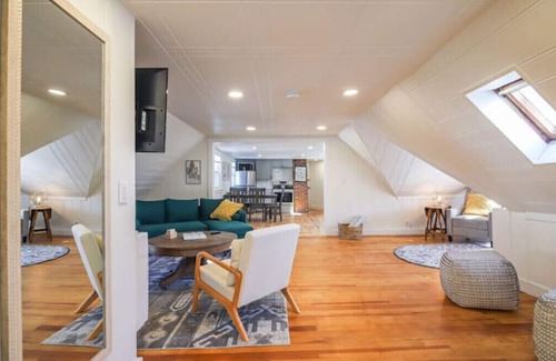 Westbrook Apartment | Peaceful 1BR - Reading Nook - Near Portland