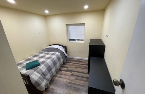 Berkeley Apartment | Peaceful 2 Bedroom Home Walkable to UC Berkeley