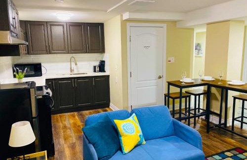 Erin Mills Apartment | Peaceful 3 Bedroom Basement Apartment