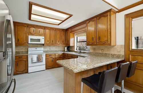 Mission House | Peaceful 3bedroom home with Golf View.