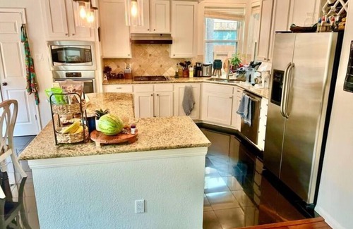 Austin House | Peaceful 4BR Home w/Office in South Austin