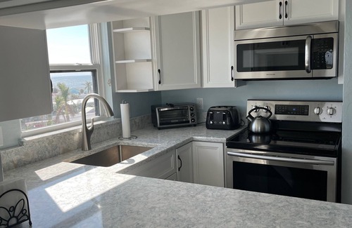Indian Shores Condo | 🐬🌞PEACEFUL 6th FL END UNIT ON THE INTRACOASTAL W/GULF VIEWS at BAY SHORES🌞🐬