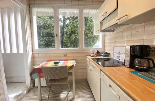 La Baule-Escoublac Apartment | Peaceful and green: 2-room apartment, terrace, parking, near beach and shops