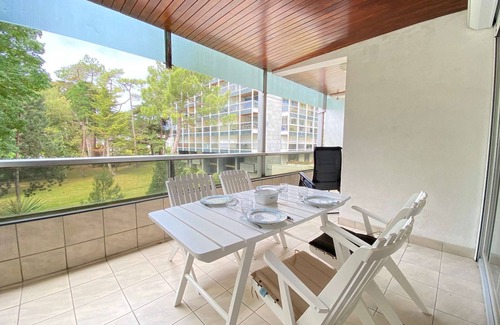 La Baule-Escoublac Apartment | Peaceful and green: 2-room apartment, terrace, parking, near beach and shops