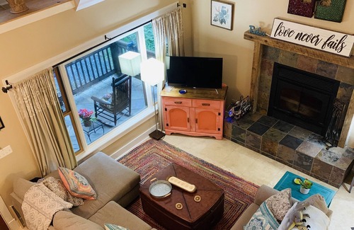 Chestnut Springs House | Peaceful and spacious mountain stay