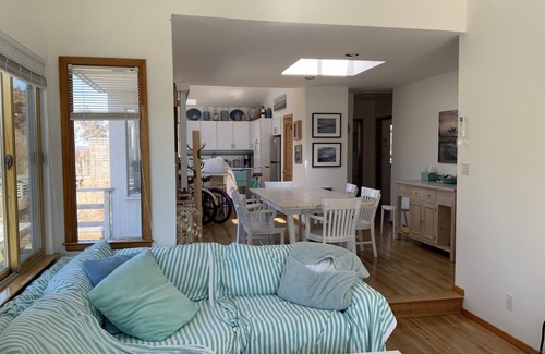 Fair Harbor House | Peaceful Beach Retreat 5 min from Bay and Ocean