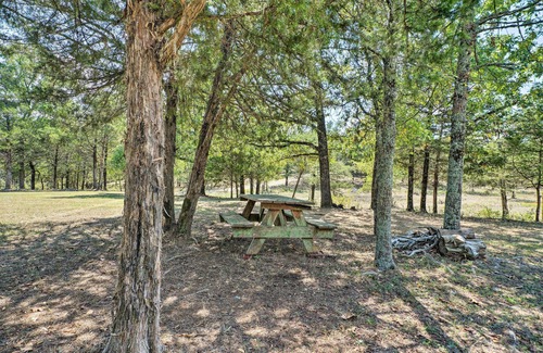 Nashoba Cottage | Peaceful 'black Fork Cabin 1' - Fish On-site!