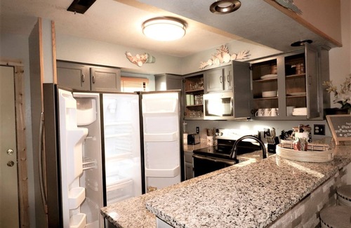 Indian Point Condo | Peaceful Branson Waterfront Get-a-Way Near SDC!