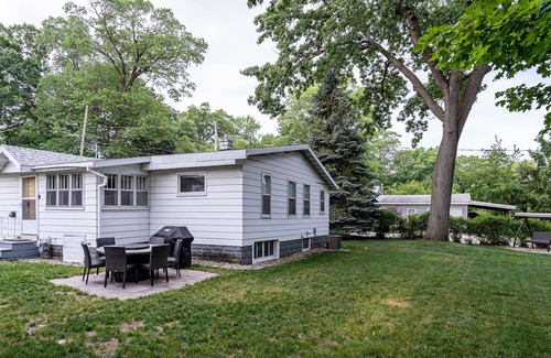 Spring Lake House | Peaceful Bungalow w/ Spring Lake Beach Access at the end of the road!!