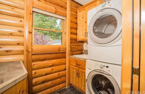 Whispering Forest House | Peaceful Cabin Home with Breathtaking View!