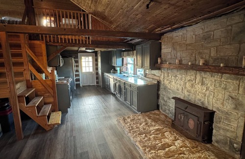 Bentonville Cabin | Peaceful cabin with spectacular river and scenic views.