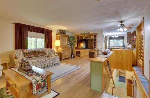 Carrollton House | Peaceful Carrollton Retreat with Deck and Fire Pit!
