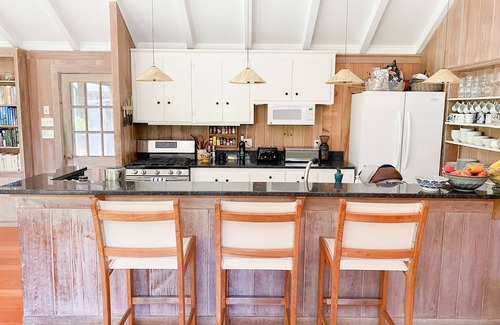 Chilmark House | Peaceful Chilmark Enclave with Abel's Hill Association Beach and Tennis Courts