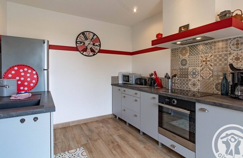 Rochefort-sur-Loire Cottage | Peaceful cottage in vineyards with garden and private parking