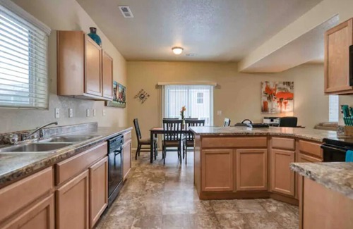 Colorado Springs House | Peaceful Colorado Springs Retreat sleeps 16+