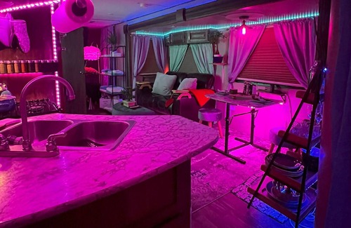Millcreek House | Peaceful, Colorful with Hot Tub, close to skiing and summer outdoor activities.