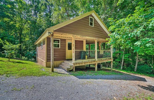 Chickamauga Lake House | Peaceful Decatur Cabin with Grill and Fire Pit!