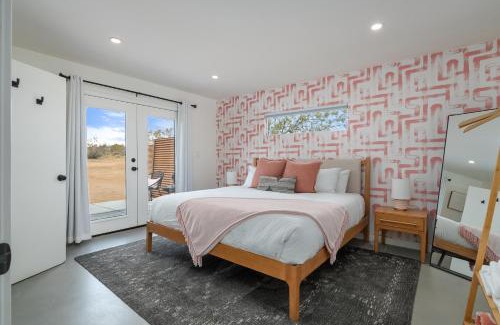 Yucca Valley House | Peaceful Desert Escape with Pool, Fire Pit and Stargazing Views