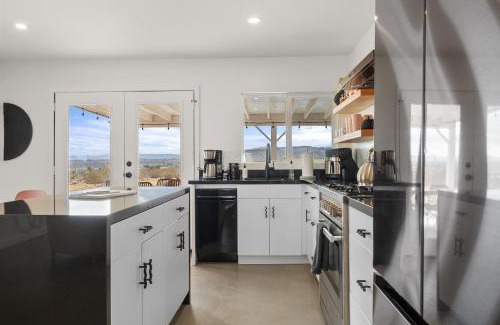Yucca Valley House | Peaceful Desert Escape with Pool, Fire Pit and Stargazing Views