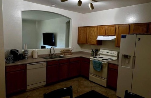 Sundial House | Peaceful Desert Home, close to State Farm Stadium