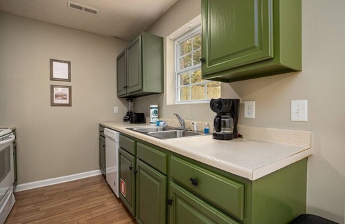 Sevierville Condo | Peaceful Escape: 2BR Retreat w/Private Hot Tub!