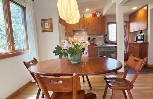 Springs House | Peaceful Family Sanctuary Central to all Beaches and Villages