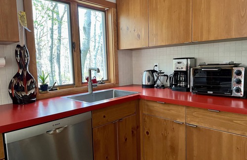 Springs House | Peaceful Family Sanctuary Central to all Beaches and Villages