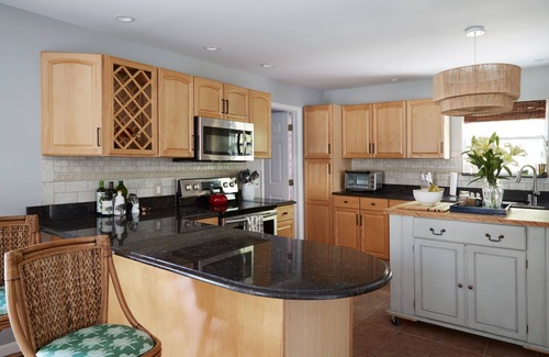 Center Moriches House | Peaceful Family Escape Near the Hamptons – 40 Foot Pool, 90 Minutes from NYC
