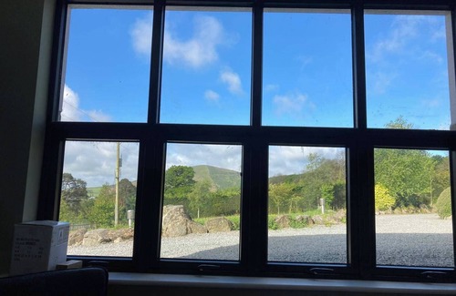 Wingfield Apartment | Peaceful Garden Studio near Gorey Sleeps 4 Parking