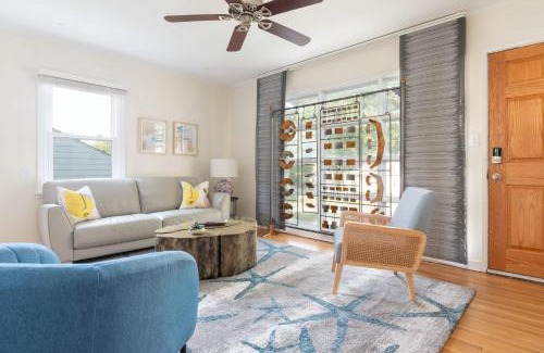 Omaha House | Peaceful Gem HotTub Fenced Yard & Near Downtown
