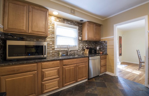 Indianapolis House | Peaceful Getaway Scenic Park & River Views in the heart of Broad Ripple Village!