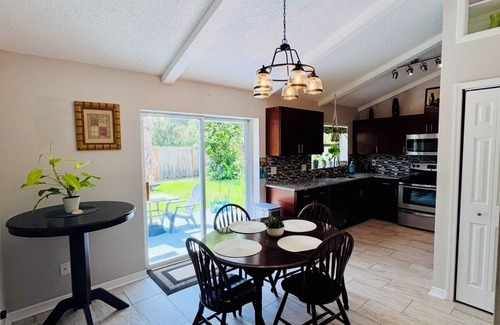 Brandon House | Peaceful Getaway With Fenced Private Backyard, 15 Miles From Downtown Tampa