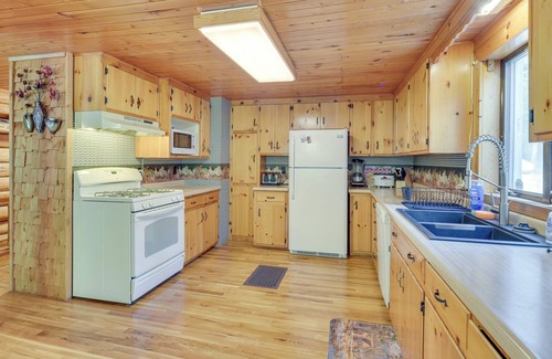 Grantsburg Cabin | Peaceful Grantsburg Log Cabin w/ Patio + Fire Pit!
