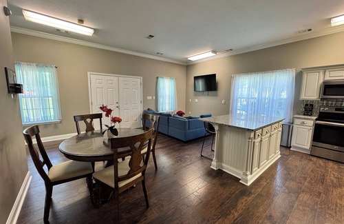 Albany Cottage | Peaceful Guest House Leesburg