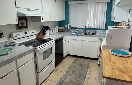 Hudson Condo | Peaceful Gulf-front Paradise with an intoxicating view!