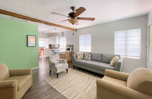 Bayview House | Peaceful Gulfport 3BR/2 BA Marina Home Expanded