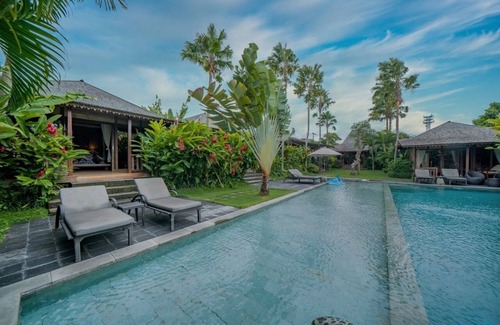 Banjar Semer House | Peaceful heaven villa with magnificent huge pool