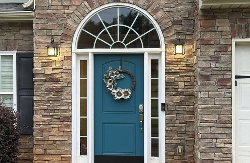 Winston House | Peaceful House - 4 BR, Large Patio