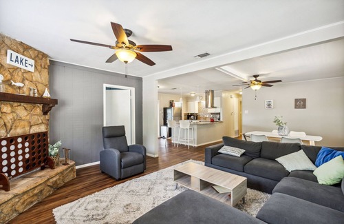 Tool House | Peaceful +Inviting Family Lakefront Home