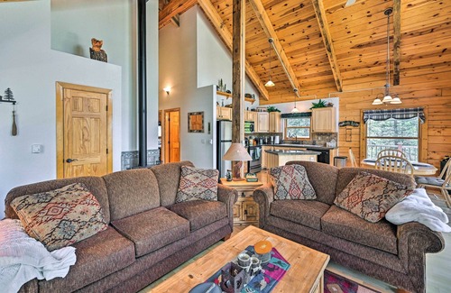Indian Mountain Cabin | Peaceful Jefferson Cabin w/Deck - Pets Welcome!