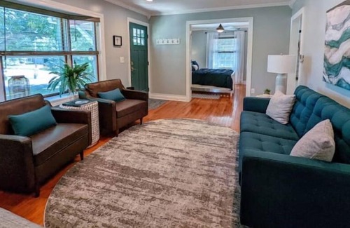 Whitewater House | Peaceful Kettle Moraine Oasis. 4 Bedroom/3 Bath Across from WW Lake.