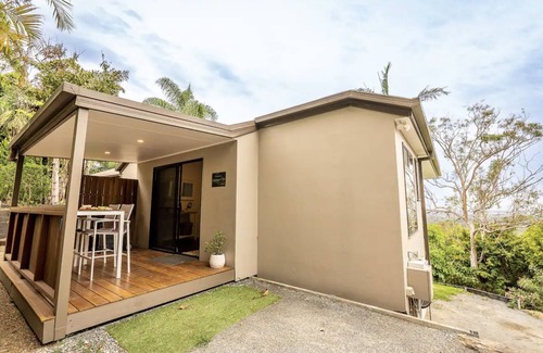 Mudgeeraba Cabin | Peaceful Kookaburra cabin in Mudgerabah, fire pit