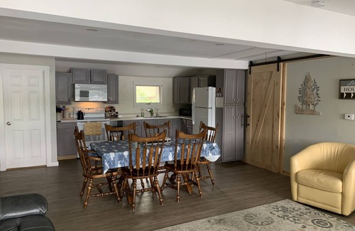 Gray Cottage | Peaceful Lakefront 3 bedroom Cottage On Quiet Forest Lake
