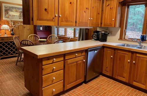 Waldoboro House | Peaceful Lakefront Refuge in the Woods