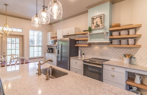 Spring Branch House | Peaceful, LARGE fenced property, perfect for families & pets in the hill country