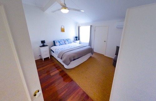 South Carnarvon House | Peaceful location close to the Ocean. Short walk to restaurants, shops, bars