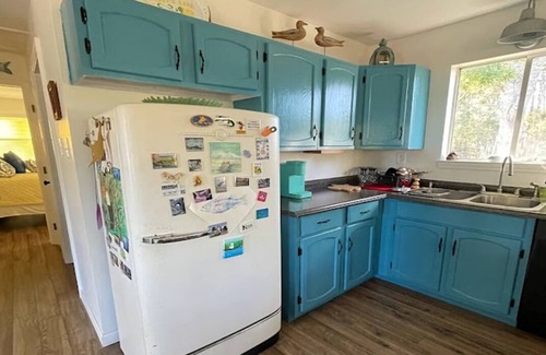 Bon Secour House | Peaceful location! Close to everything! Bring the family and dogs! Snowbirds!