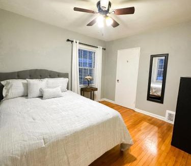 Lexington Apartment | Peaceful Location Close to University & Hospitals