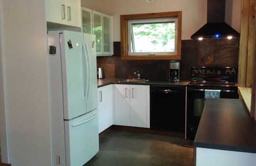 Gore Cottage | Peaceful modern cottage on lake nestled in the woods & pet friendly
