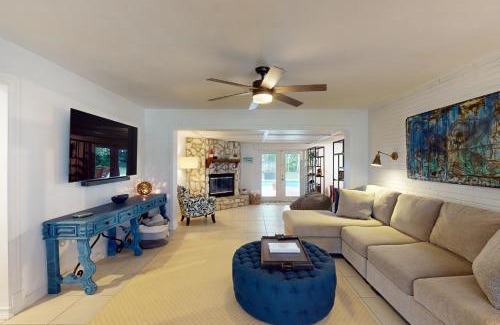 Vero Beach South House | Peaceful Pool Home